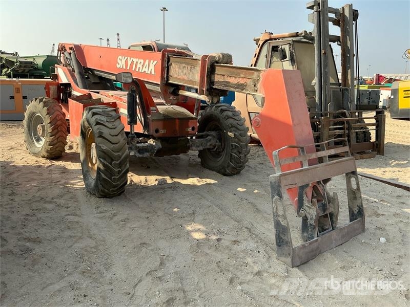 SkyTrak 8042 مناولات متداخلة