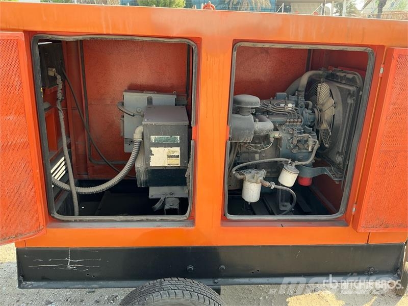 Stamford 12.5 kVA Mobile Generator Set مولدات ديزل