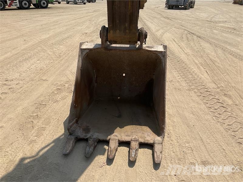 Sumitomo SH350HD Tracked Excavator Roomikekskavaatorid
