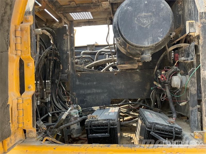 Sumitomo SH350HD Tracked Excavator Roomikekskavaatorid