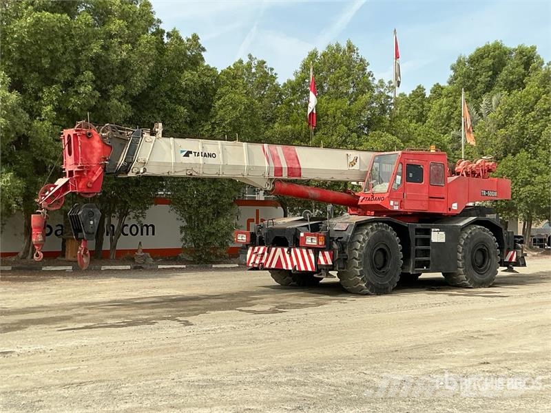Tadano 50 ton 4x4x4 Rough Terrain Crane Mobil daruk