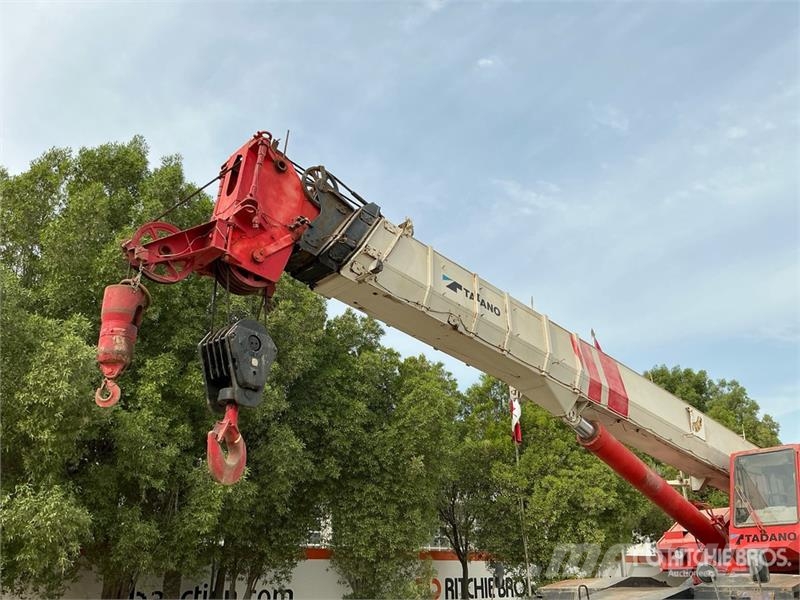 Tadano 50 ton 4x4x4 Rough Terrain Crane Mobil daruk