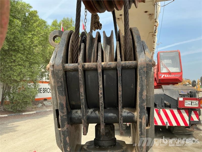 Tadano 50 ton 4x4x4 Rough Terrain Crane Mobil daruk