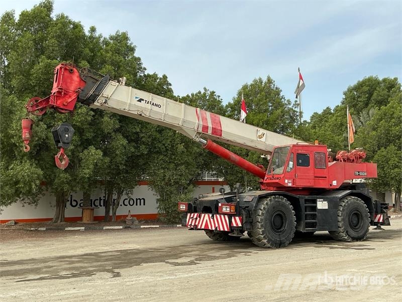 Tadano 50 ton 4x4x4 Rough Terrain Crane Mobil daruk