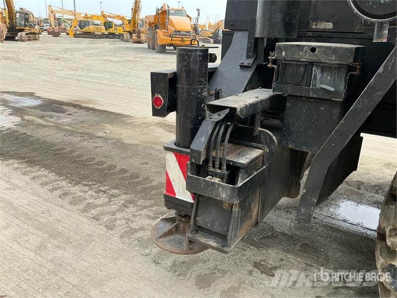 Tadano 50 ton 4x4x4 Rough Terrain Crane Mobil daruk
