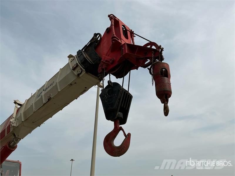 Tadano 50 ton 4x4x4 Rough Terrain Crane Mobil daruk