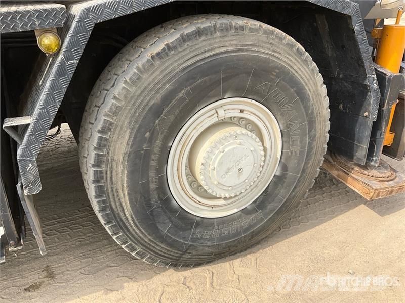 Tadano TR500M 50 ton 4x4x4 Rough Terrain Crane Macara teren accidentat