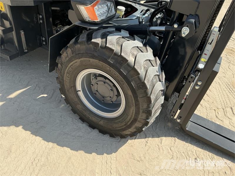 TANGYU TY3500 3.5 ton 4x4 Rough Terrain Forklift ( Maastikutõstukid