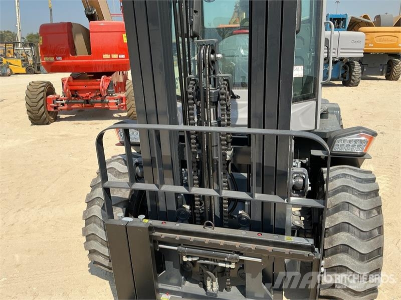 TANGYU TY3500 3.5 ton 4x4 Rough Terrain Forklift ( Maastikutõstukid