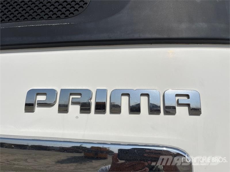 Tata PRIMA 4438 S 4x2 S/A Sleeper Truck Tractor 牵引车