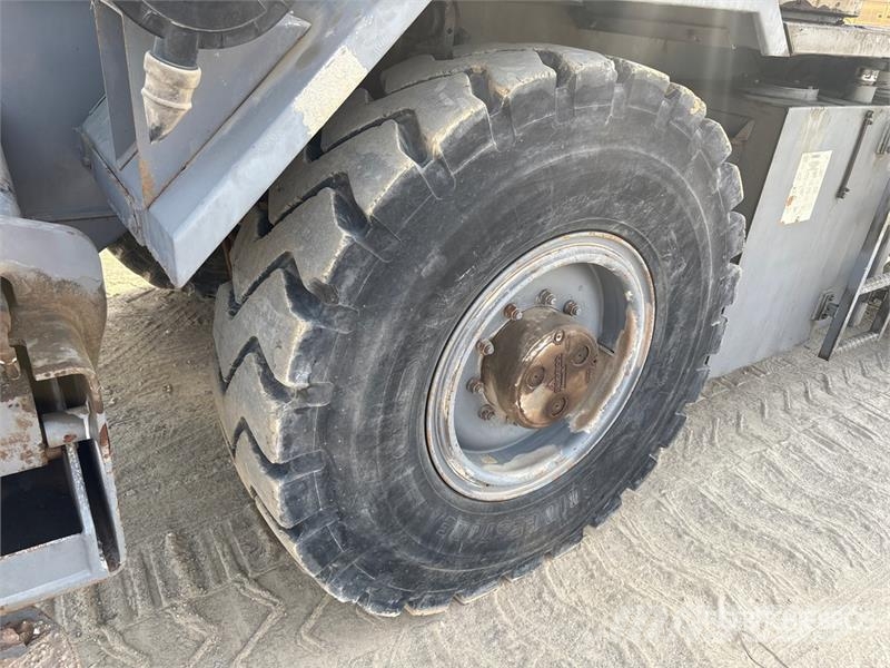 Terex A350 30 ton 4x4x4 Rough Terrain Crane رافعات الطرق الوعرة