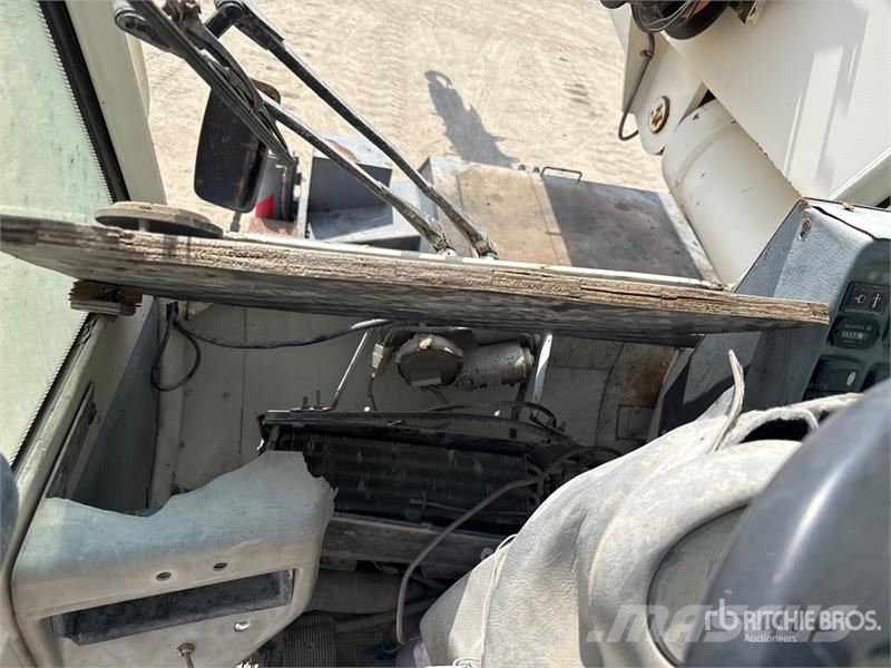 Terex A350 30 ton 4x4x4 Rough Terrain Crane Ruw terrein kranen