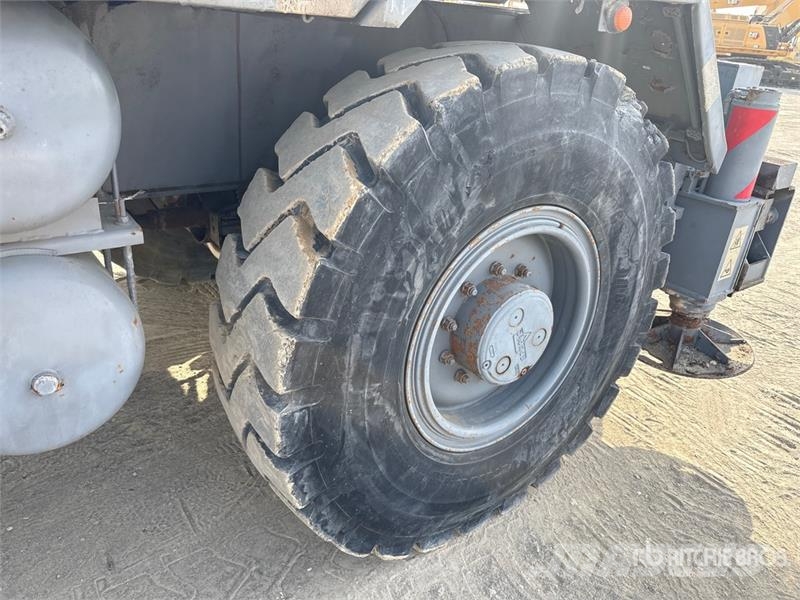 Terex A350 30 ton 4x4x4 Rough Terrain Crane رافعات الطرق الوعرة
