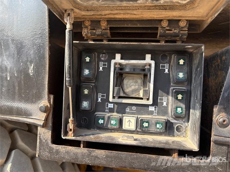  Terex-Demag AC100 100 ton 10x6x8 All Terrain Crane رافعات صالحة لكل أنواع الطرق
