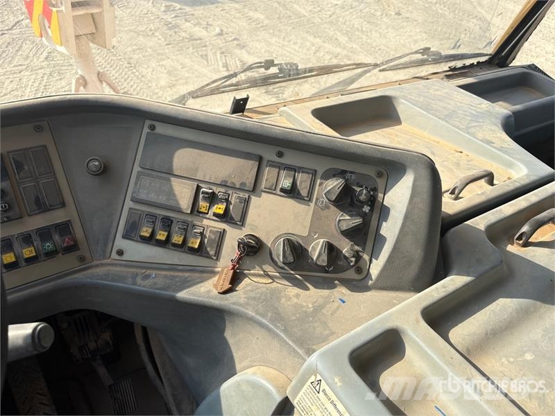  Terex-Demag AC100 100 ton 10x6x8 All Terrain Crane رافعات صالحة لكل أنواع الطرق