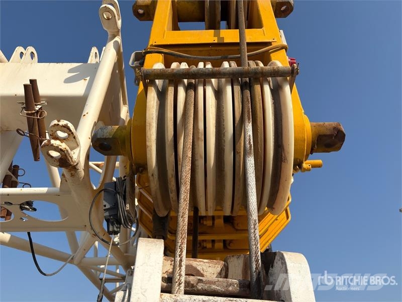  Terex-Demag AC100 100 ton 10x6x8 All Terrain Crane رافعات صالحة لكل أنواع الطرق