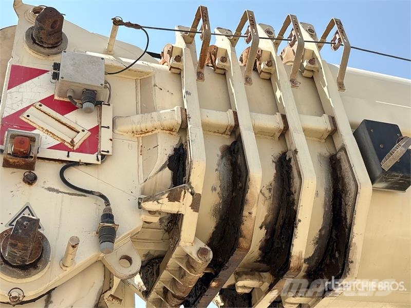 Terex-Demag AC100 100 ton 10x6x8 All Terrain Crane Maastikutõstukid