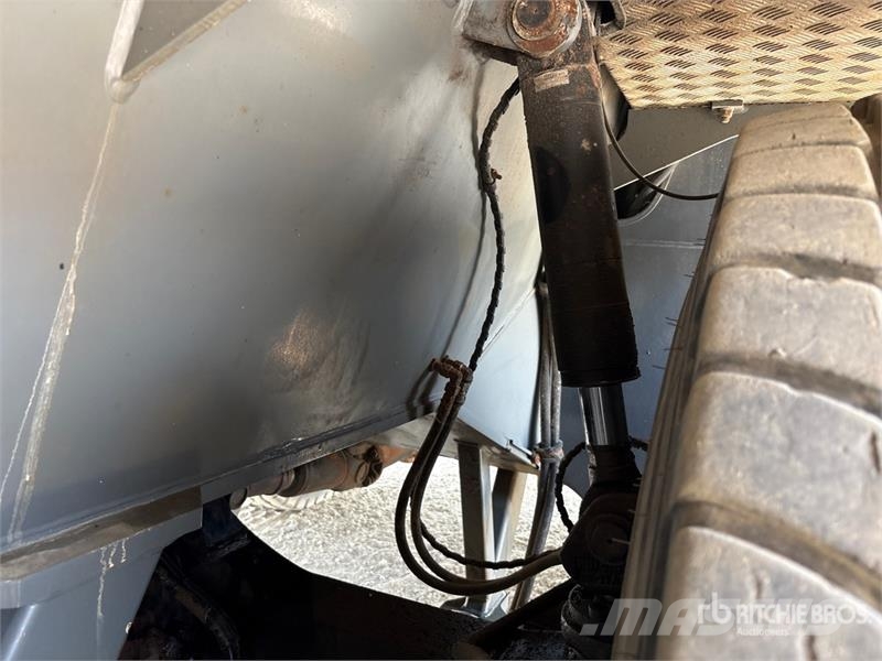  Terex-Demag AC100 100 ton 10x8x8 All Terrain Crane رافعات صالحة لكل أنواع الطرق