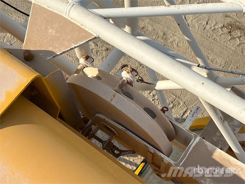  Terex-Demag AC100 100 ton 10x6x8 All Terrain Crane رافعات صالحة لكل أنواع الطرق