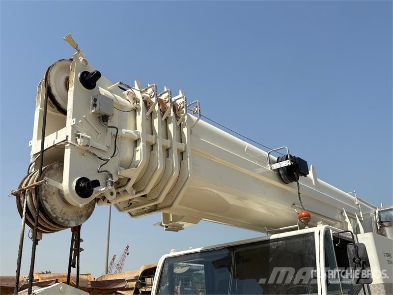 Terex-Demag AC100 100 ton 10x8x8 All Terrain Crane رافعات صالحة لكل أنواع الطرق