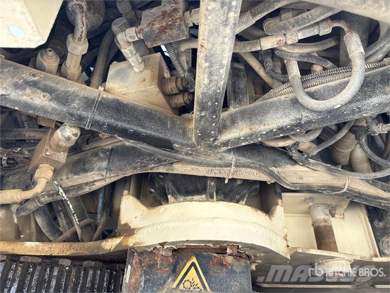  Terex-Demag AC100 100 ton 10x8x8 All Terrain Crane رافعات صالحة لكل أنواع الطرق