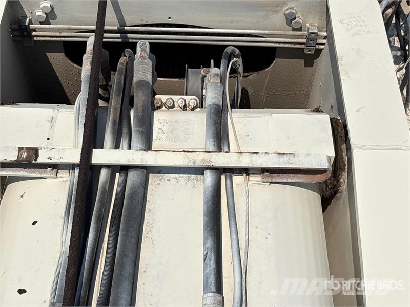 Terex-Demag AC100 100 ton 10x6x8 All Terrain Crane Maastikutõstukid