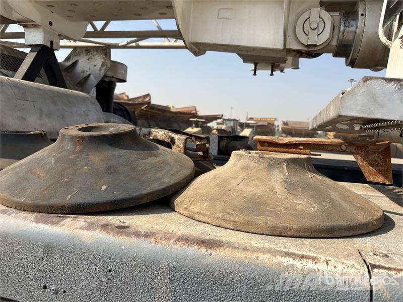 Terex-Demag AC50-1 Maastikutõstukid