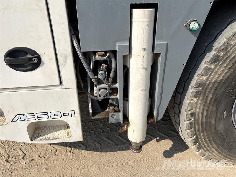 Terex-Demag AC50-1 Maastikutõstukid