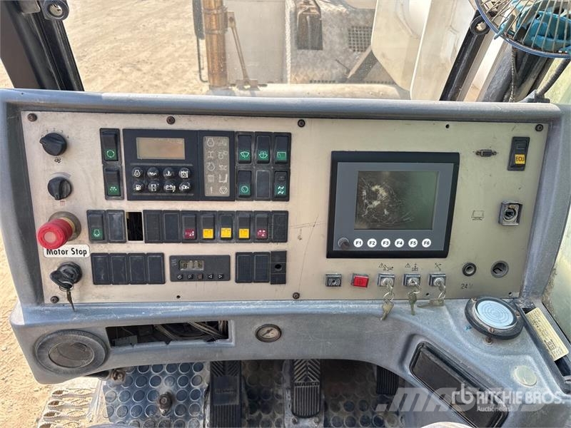 Terex-Demag AC50-1 Maastikutõstukid