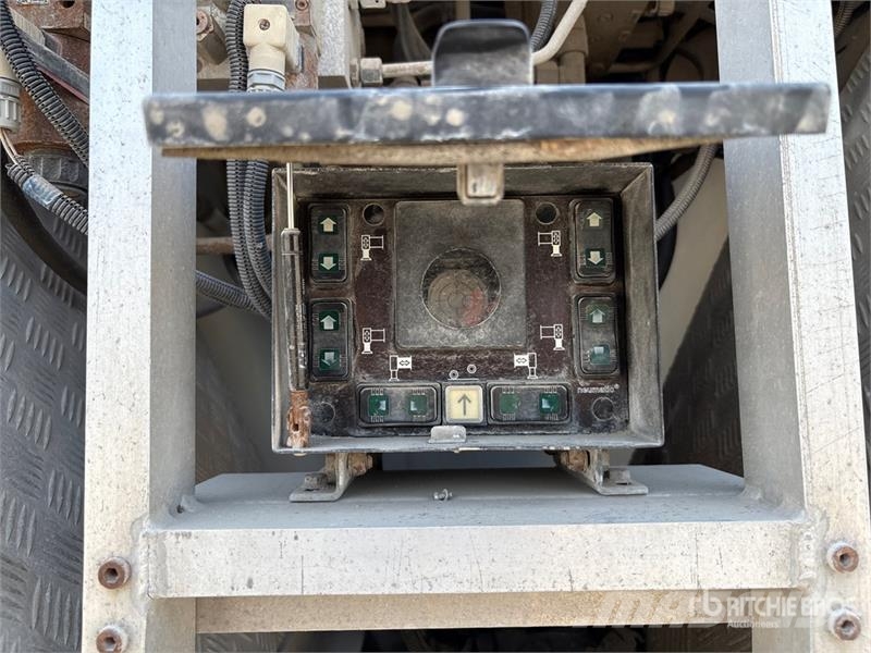  Terex-Demag AC80 80 ton 8x6x6 All Terrain Crane رافعات صالحة لكل أنواع الطرق