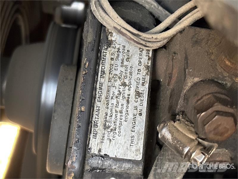 Terex RT335 Raske maastiku tõstukid
