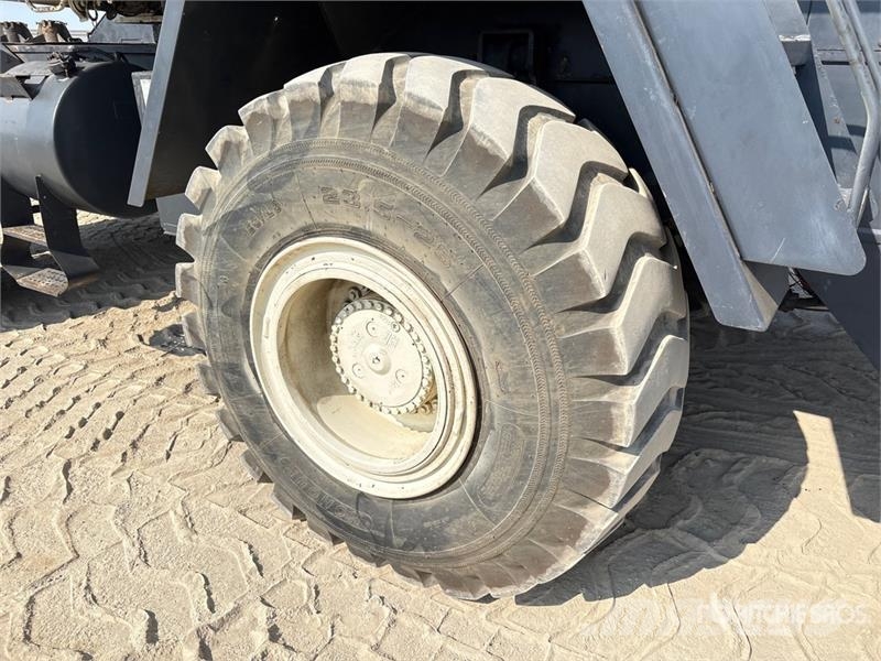 Terex RT335 Raske maastiku tõstukid