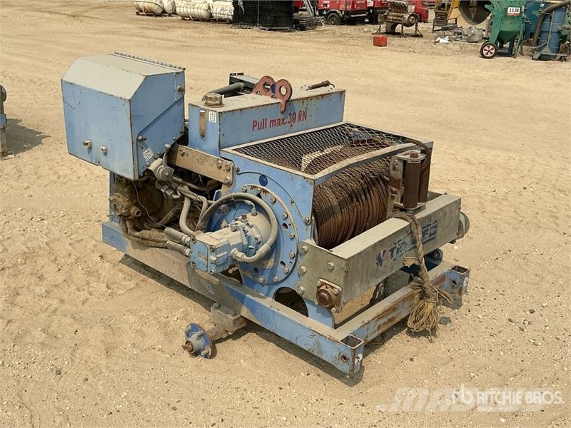 Tesmec AMC 402 1000 Kg Portable Hydraulic Winch معدات البناء - غير ذلك