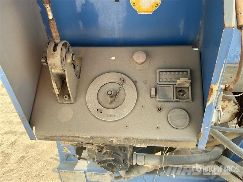 Tesmec AMC 402 1000 Kg Portable Hydraulic Winch معدات البناء - غير ذلك