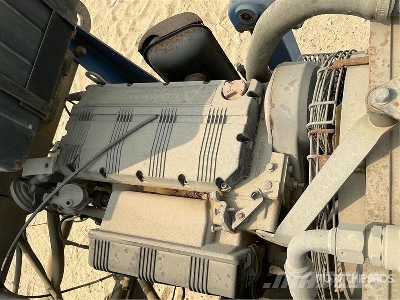 Tesmec AMC 402 1000 Kg Portable Hydraulic Winch معدات البناء - غير ذلك