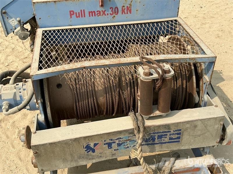 Tesmec AMC 402 1000 Kg Portable Hydraulic Winch معدات البناء - غير ذلك