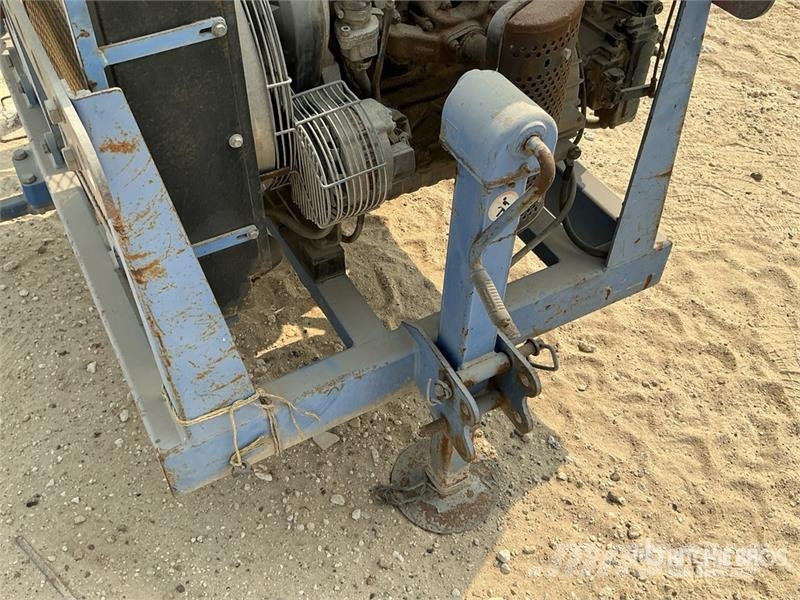 Tesmec AMC 402 1000 Kg Portable Hydraulic Winch معدات البناء - غير ذلك