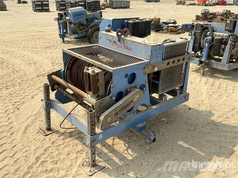 Tesmec AMC 402 1000 Kg Portable Hydraulic Winch معدات البناء - غير ذلك