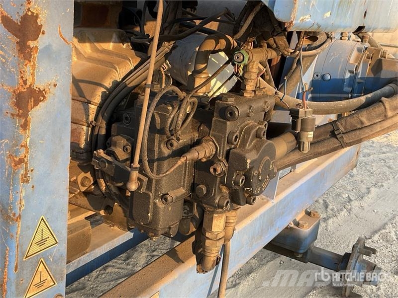 Tesmec AMC 402 1000 Kg Portable Hydraulic Winch معدات البناء - غير ذلك