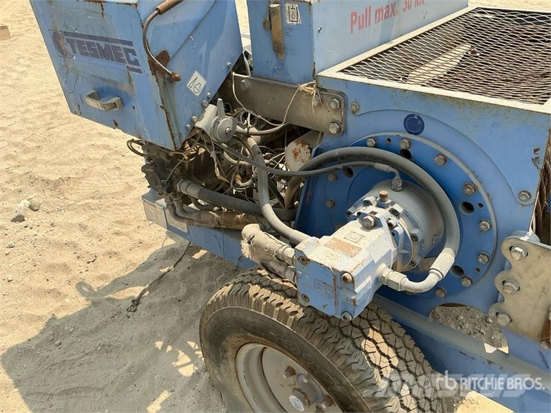 Tesmec AMC 402 1000 Kg Portable Hydraulic Winch معدات البناء - غير ذلك