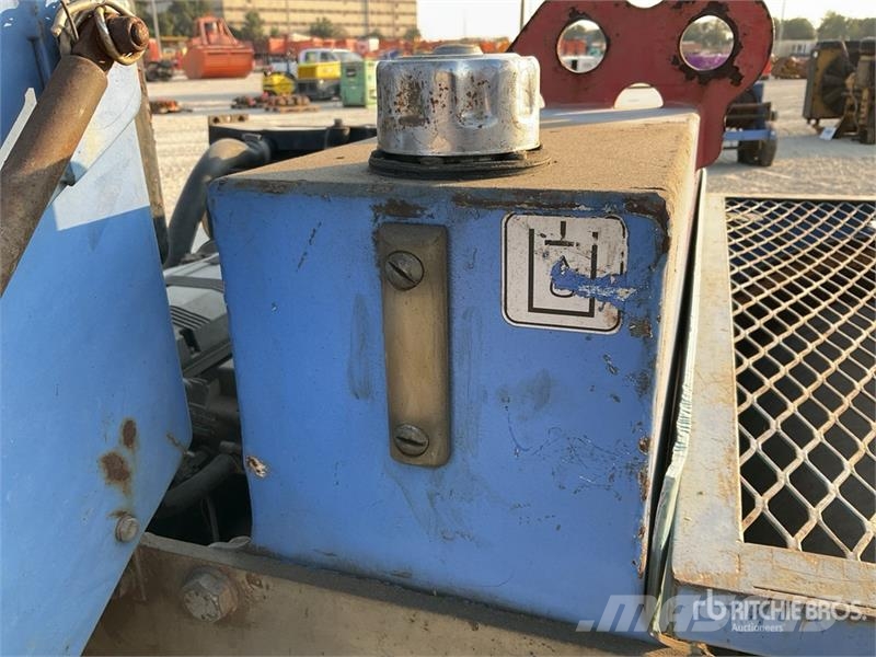 Tesmec AMC 402 1000 Kg Portable Hydraulic Winch معدات البناء - غير ذلك