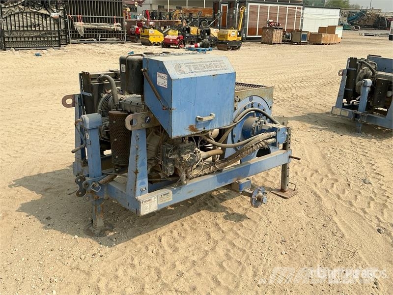 Tesmec AMC 402 1000 Kg Portable Hydraulic Winch معدات البناء - غير ذلك