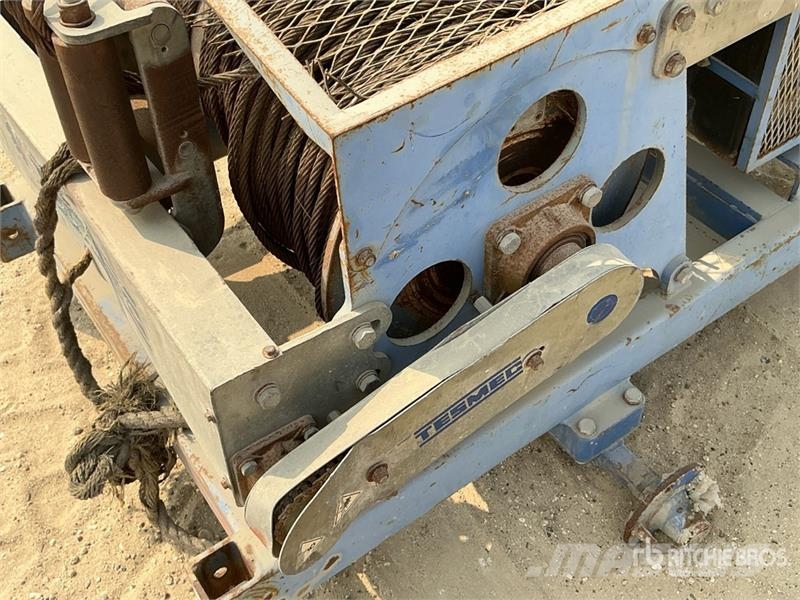 Tesmec AMC 402 1000 Kg Portable Hydraulic Winch معدات البناء - غير ذلك