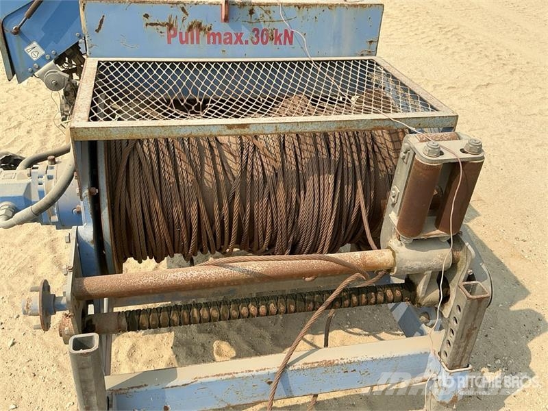 Tesmec AMC 402 1000 Kg Portable Hydraulic Winch معدات البناء - غير ذلك