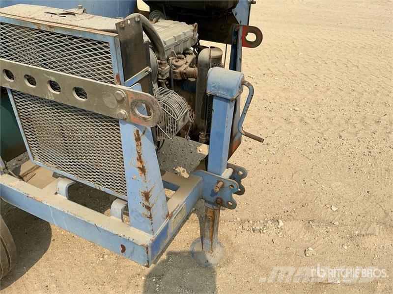 Tesmec AMC 402 1000 Kg Portable Hydraulic Winch معدات البناء - غير ذلك