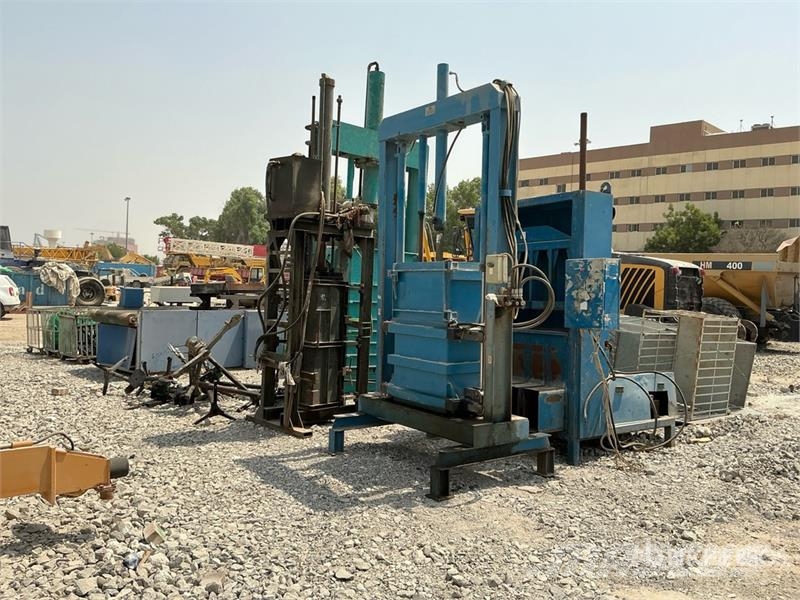  Textile Bailing Press Unit w/ Accessories معدات البناء - غير ذلك