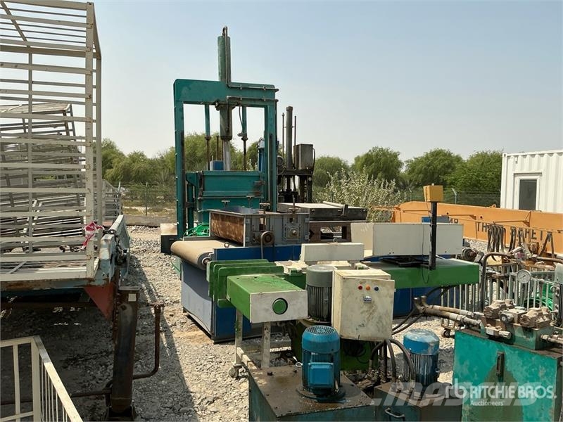  Textile Bailing Press Unit w/ Accessories معدات البناء - غير ذلك