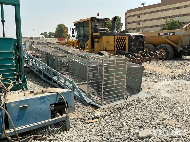  Textile Bailing Press Unit w/ Accessories معدات البناء - غير ذلك