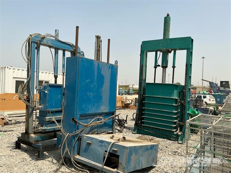  Textile Bailing Press Unit w/ Accessories معدات البناء - غير ذلك