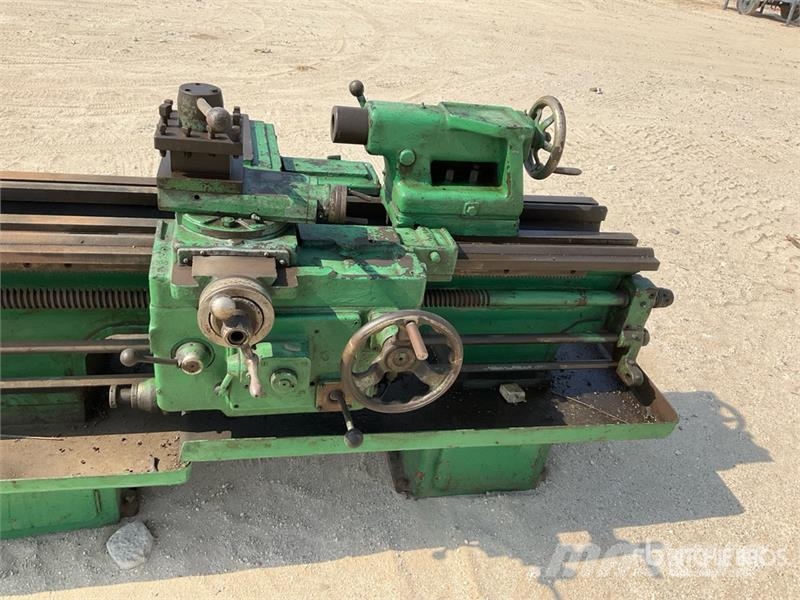 Thos. W. Ward Lathe Statyba - Kita